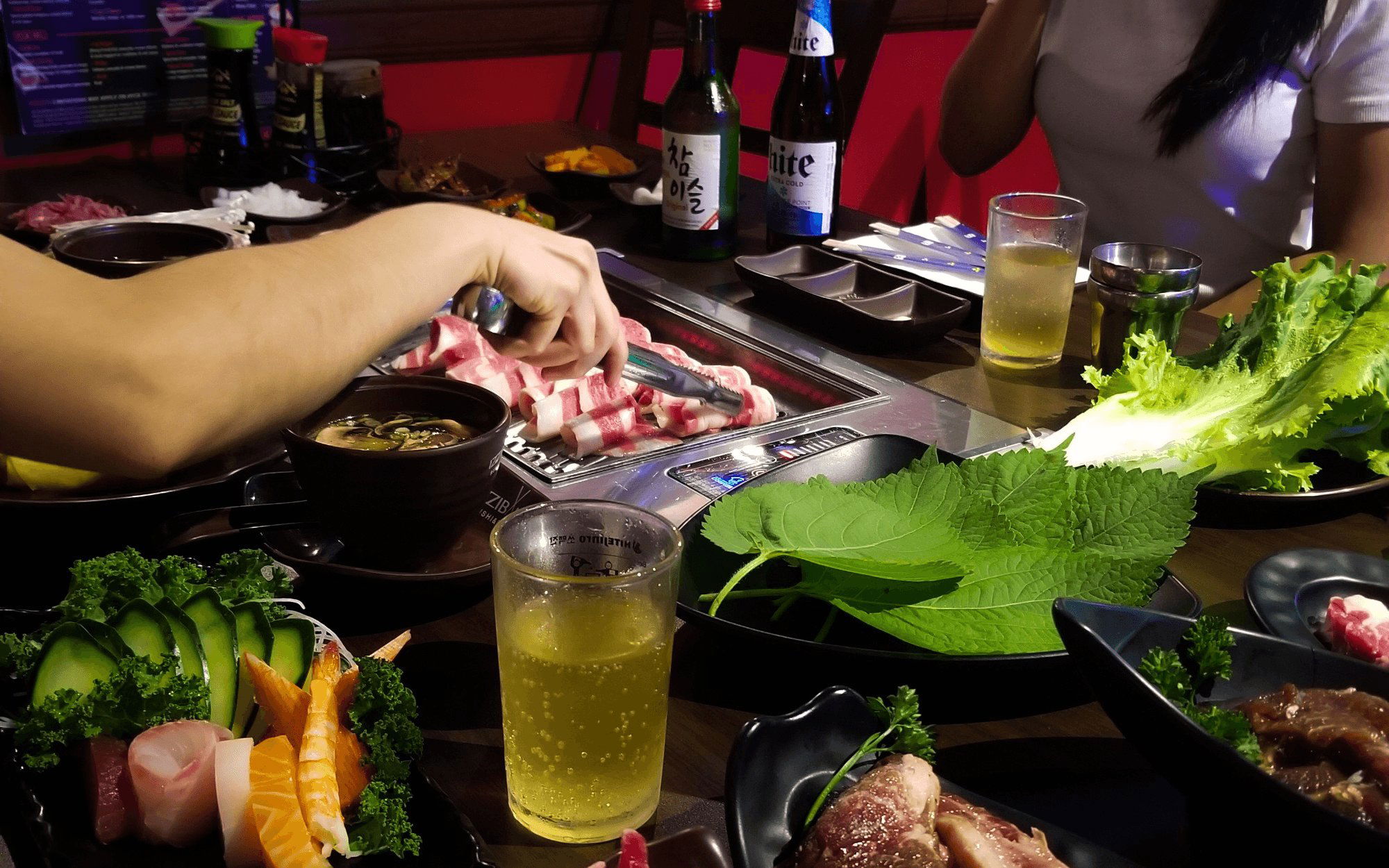 Izziban Sushi & BBQ, Bar in Hibiscus
