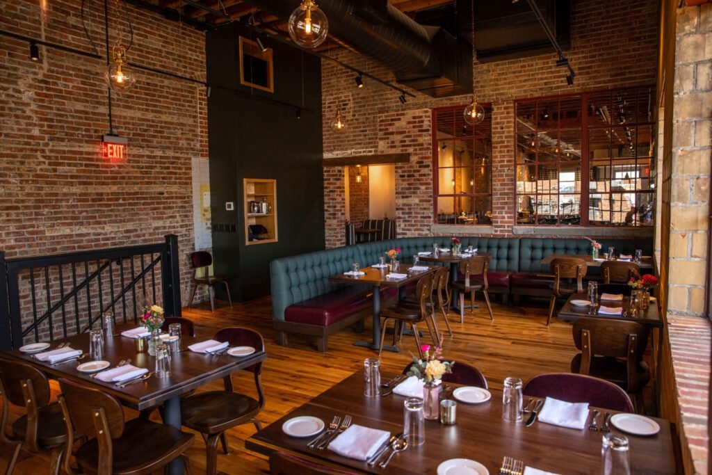 Parker's Bistro, Bar in Sioux Falls