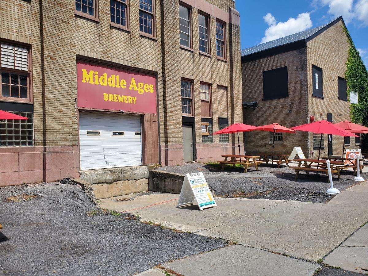 Middle Ages Brewing Company bar in Syracuse, United States