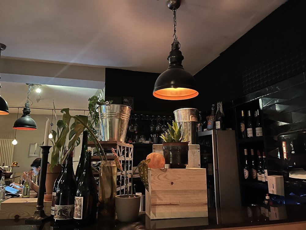 Dr Maury Wine Bar, Berlin, Germany