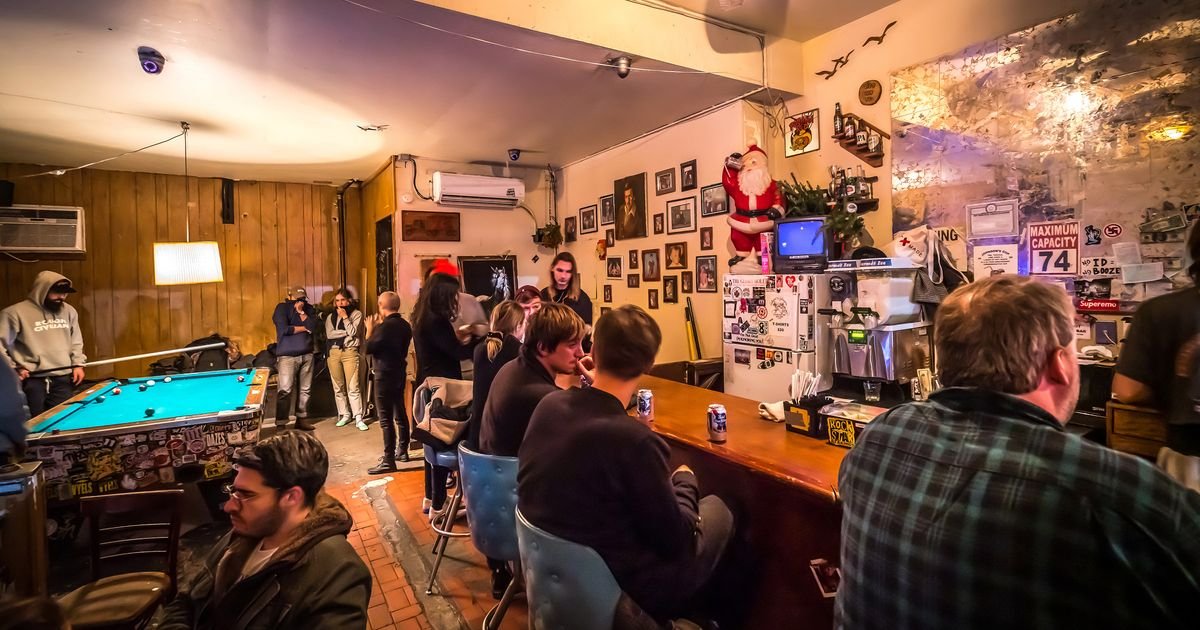 The Johnson's, Bar in New York City