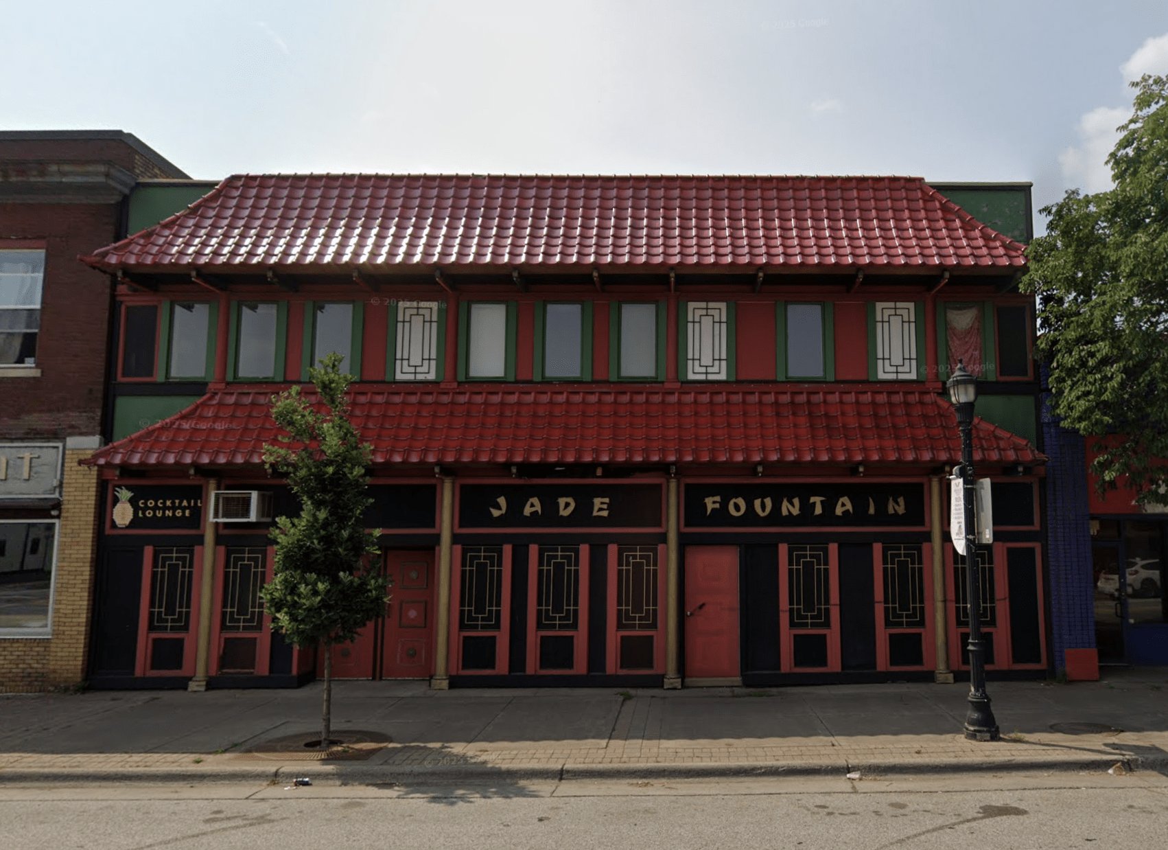 Jade Fountain Cocktail Lounge bar in Duluth, United States