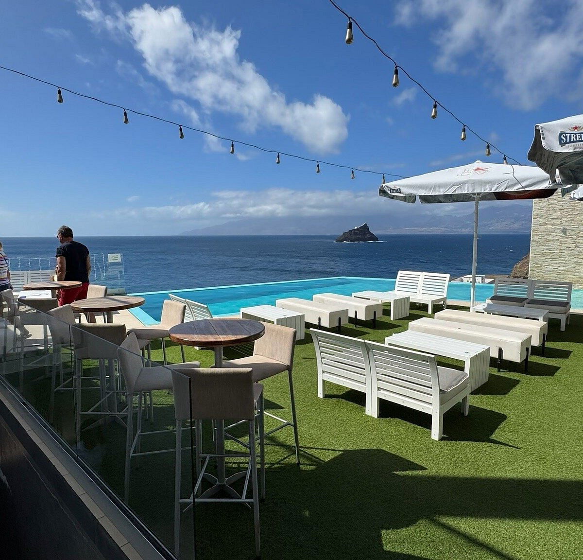 Ocean Lounge, Bar in Mindelo
