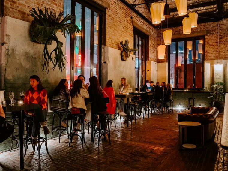 Longsong, Melbourne, Australia