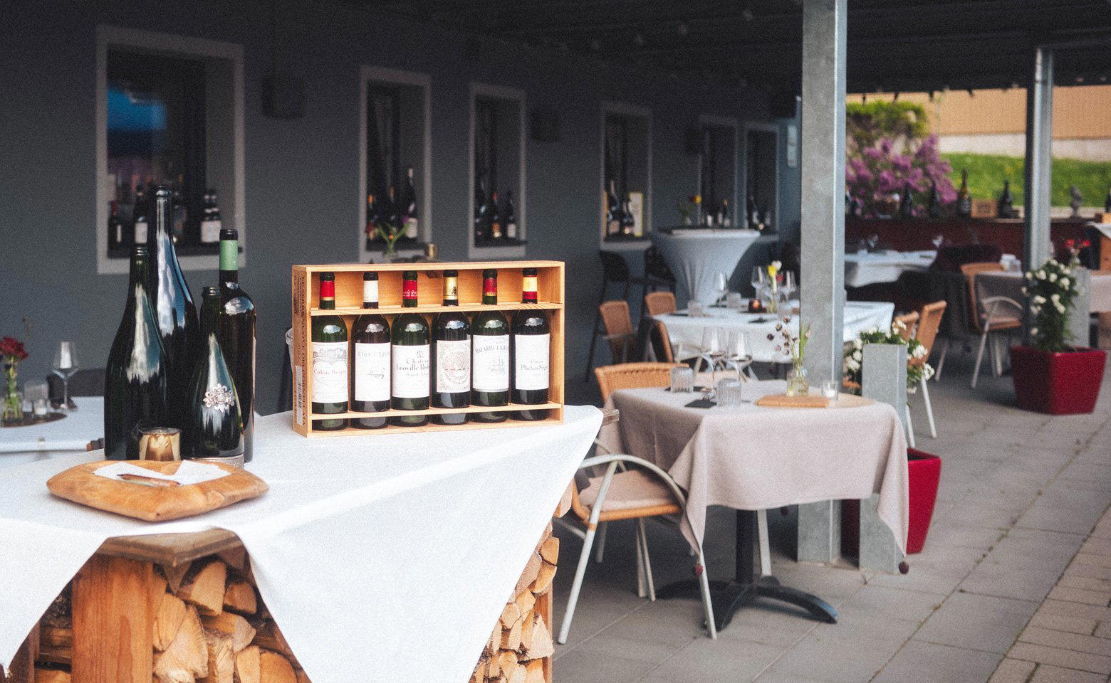 Weinba(a)r | die Burg bar in Donaueschingen