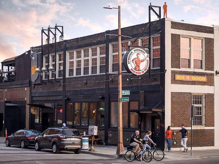 Atwater Brewery & Tap House, Detroit, United States