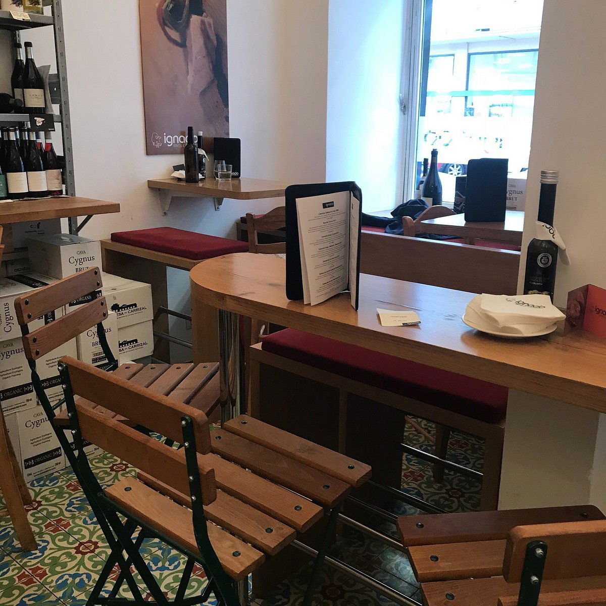 Ignacio Vinos e Ibéricos, Bar in Vienna