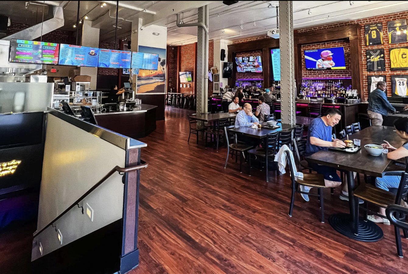 Cali’s Sports Bar & Kitchen / Club Cali bar in Berkeley