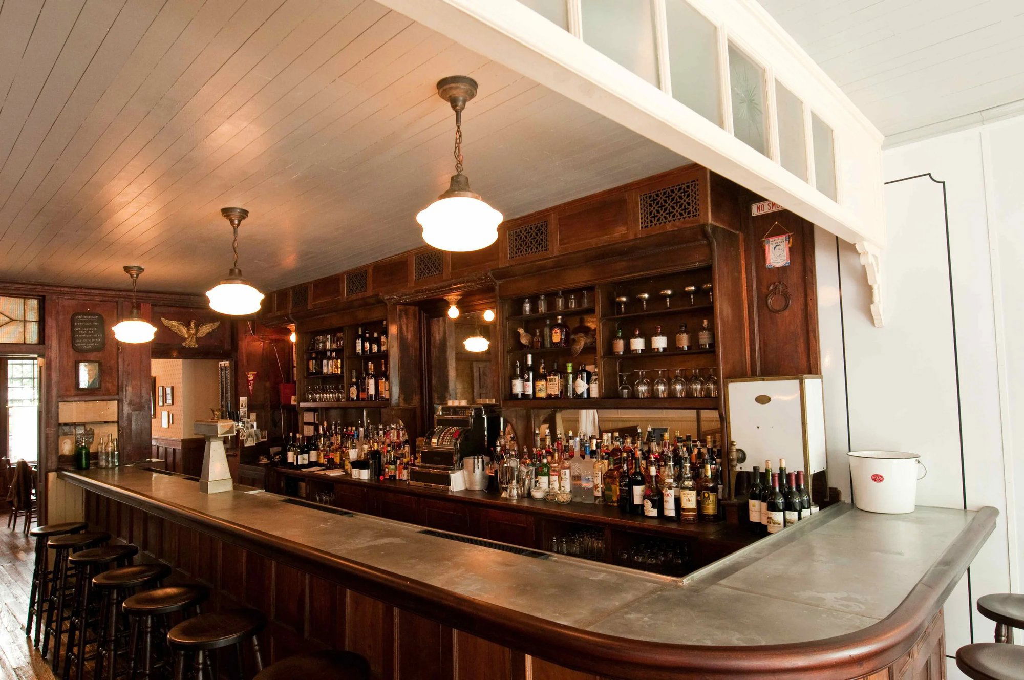 Henry Public, Bar in New York City