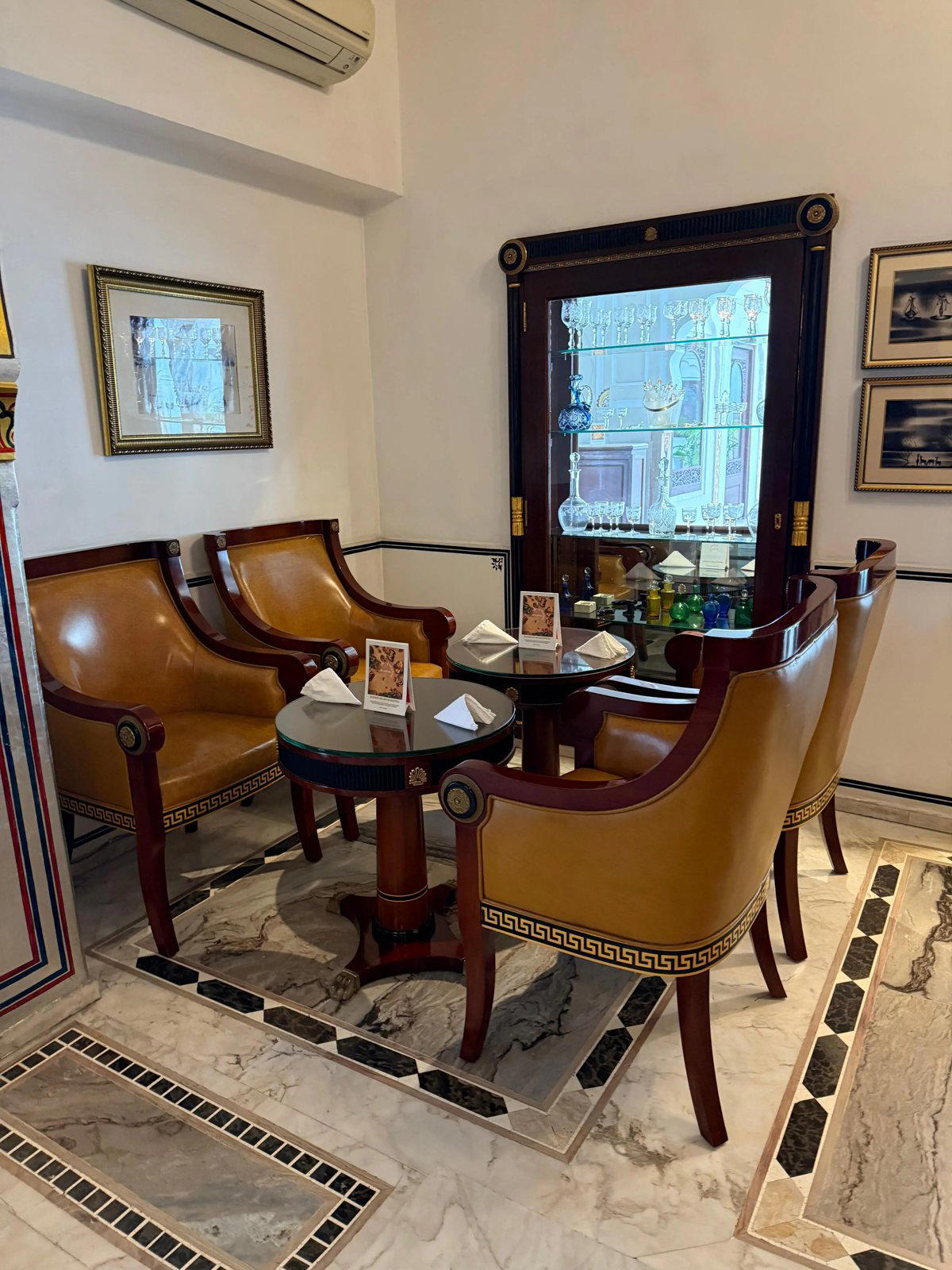 Shikarbadi bar in Jaipur