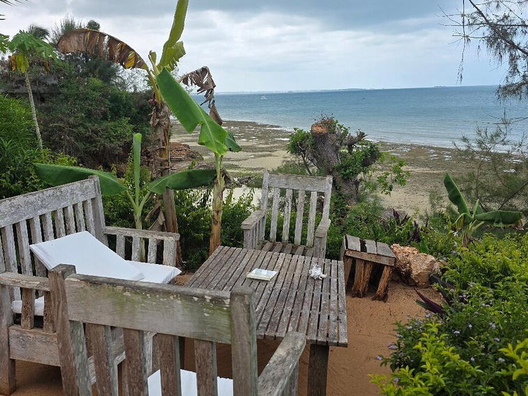 Arnoldi's on the Cliff - Bar & Bites, Magharibi, Tanzania