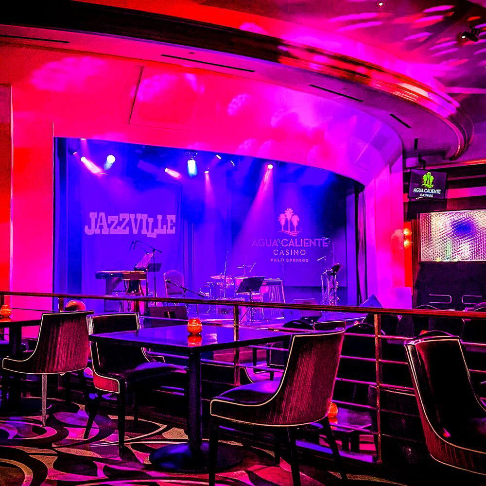 Lively Bar and Lounge bar in Palm Springs