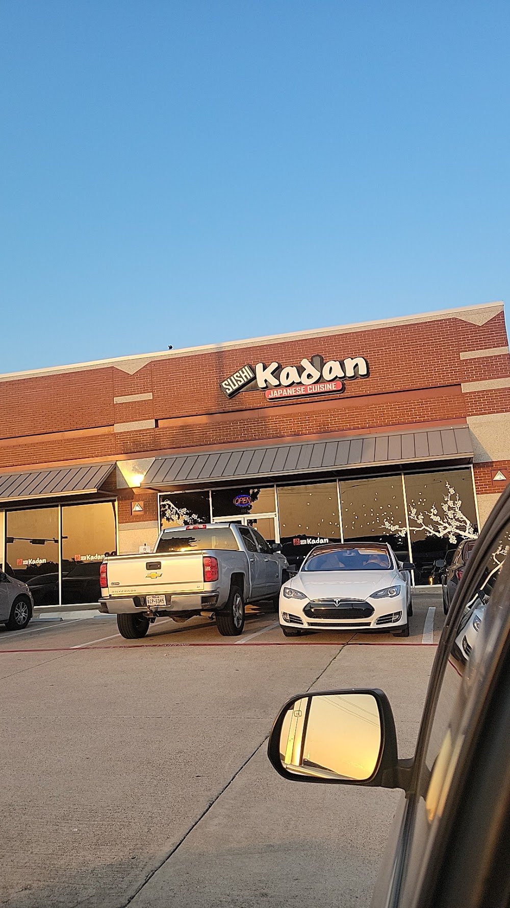 Sushi Kadan bar in Carrollton, United States
