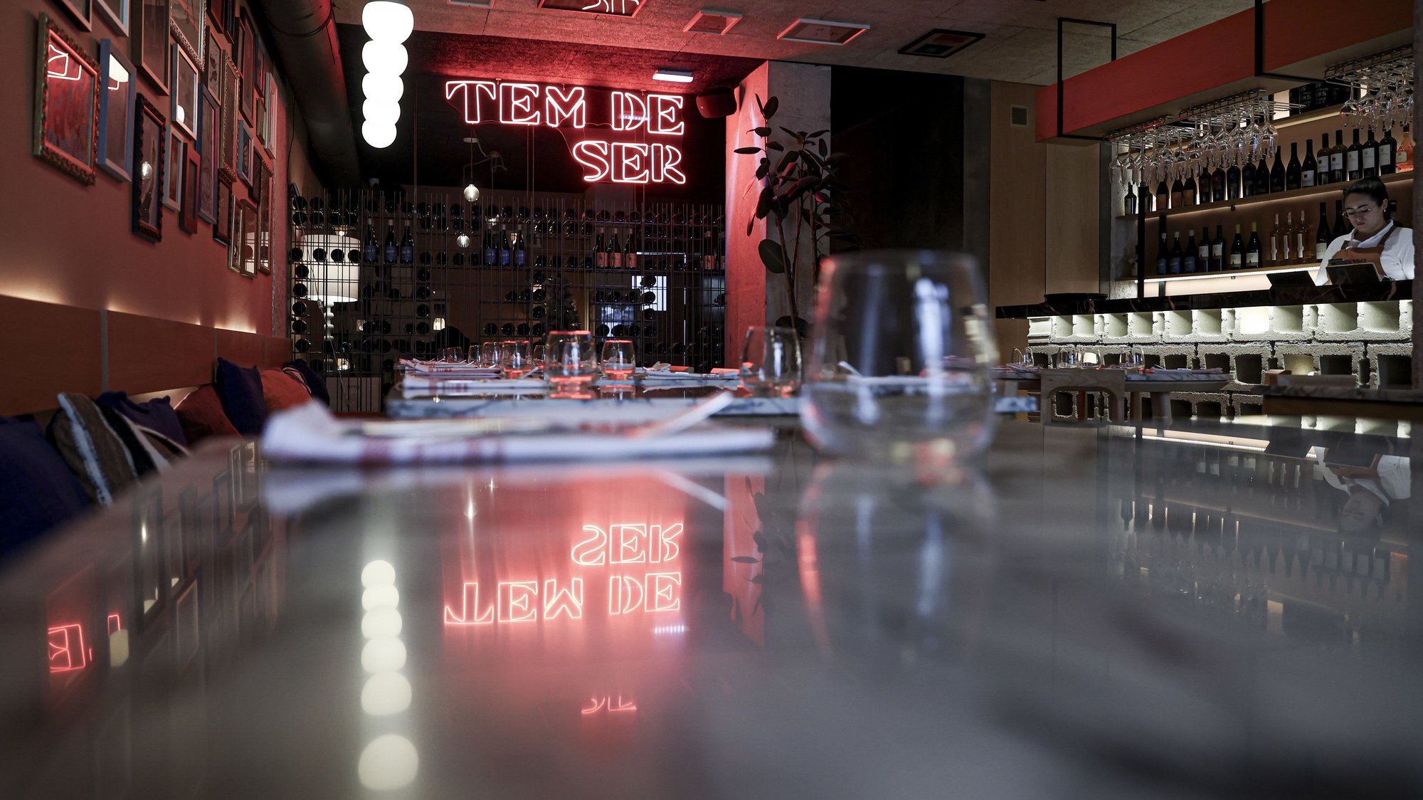 INTENSO Bar e Restaurante, Bar in Lisbon