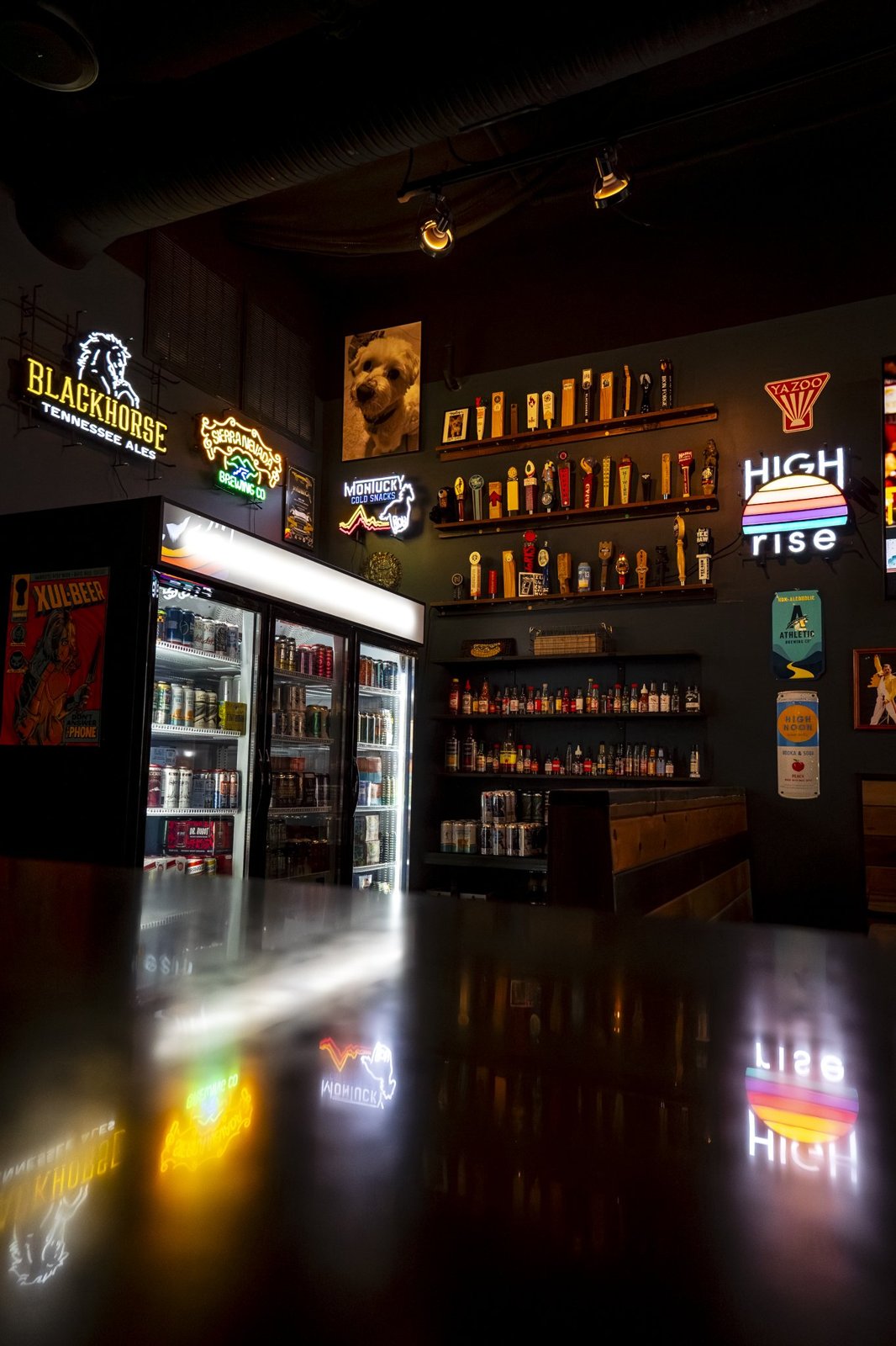 Fred's Around the Corner: Kitchen + Bar