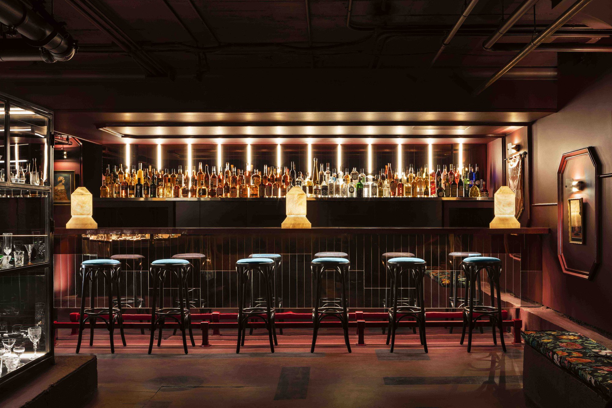 Speakeasy Saloon bar in Portland, United States