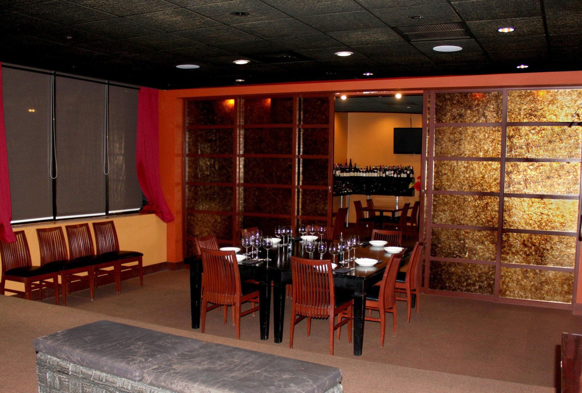 Mikado Ryotei, Bar in Austin