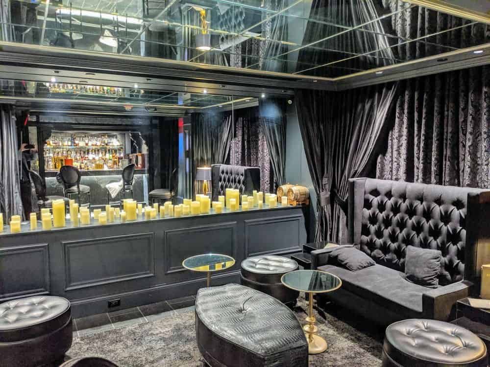 The Monarch, Bar in Kansas City