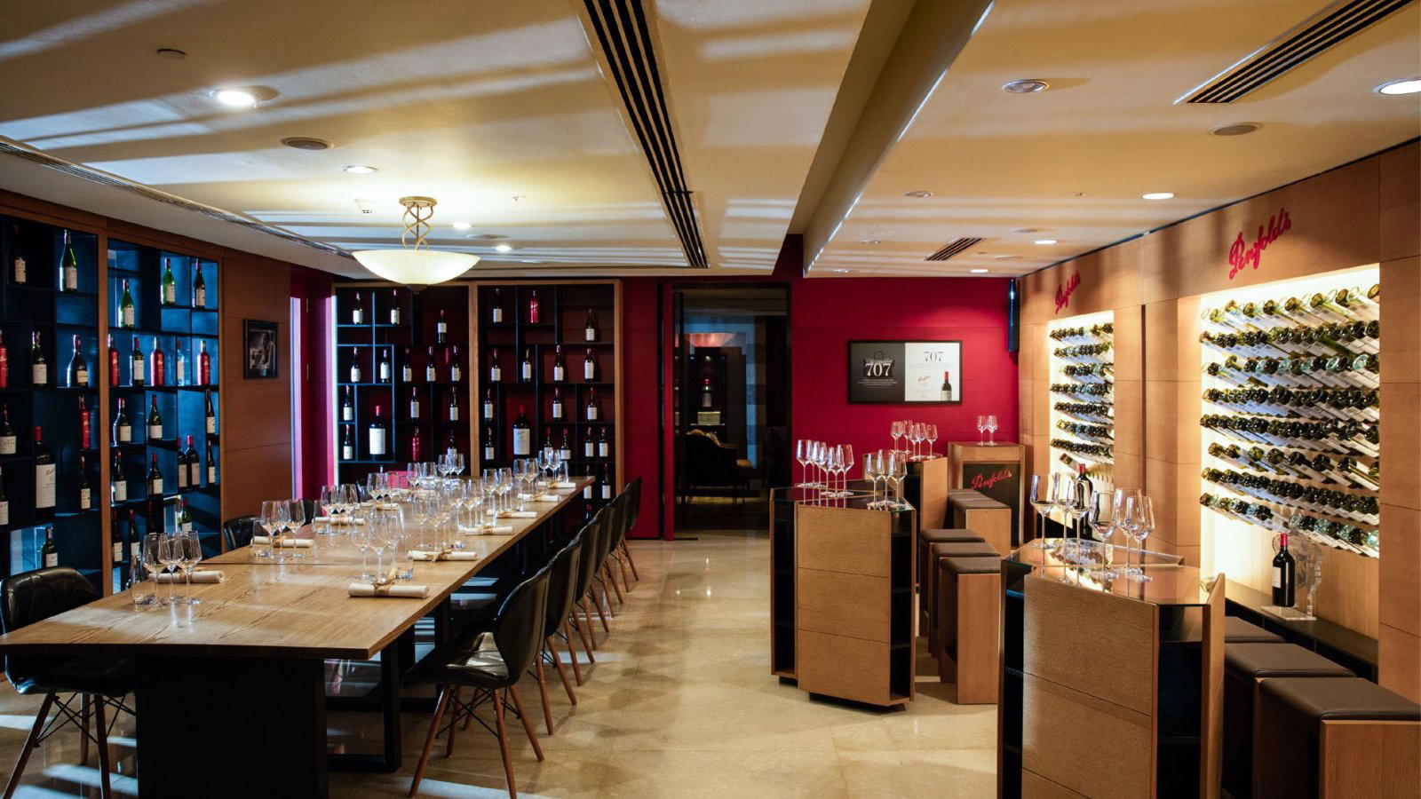 Penfolds Lounge bar in Hanoi