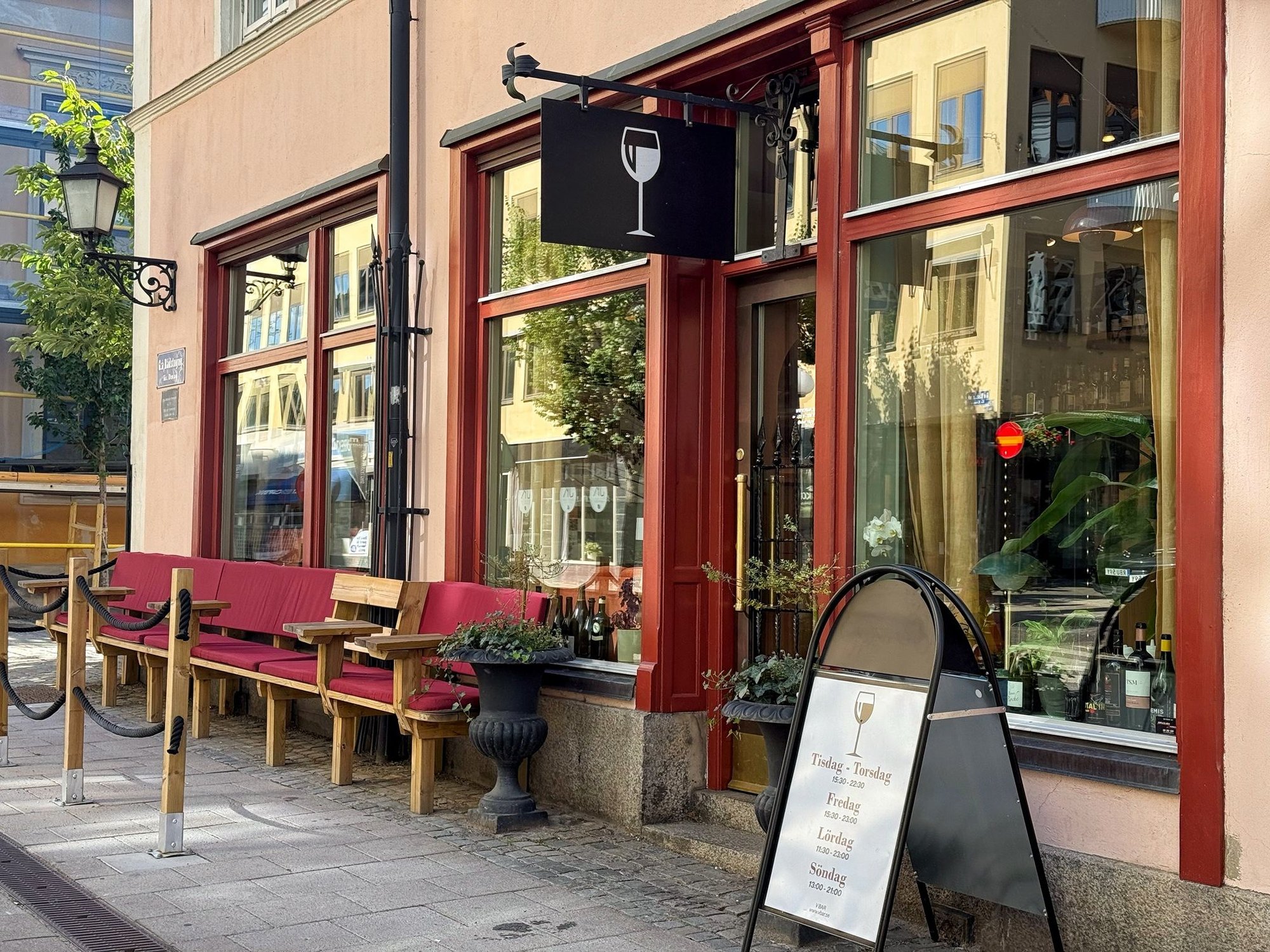 V Bar bar in Norrköping, Sweden