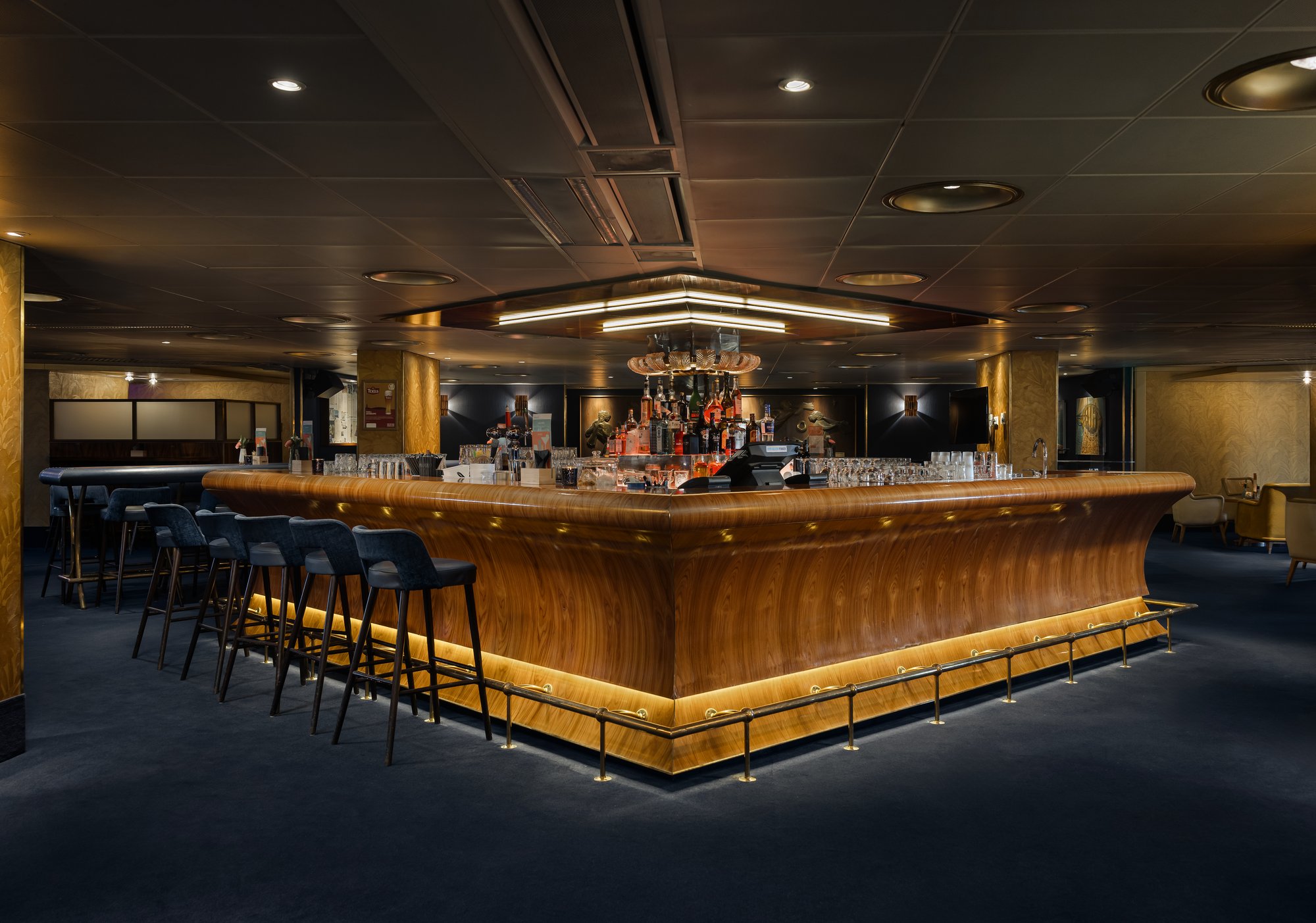 SS Rotterdam, Bar in Rotterdam