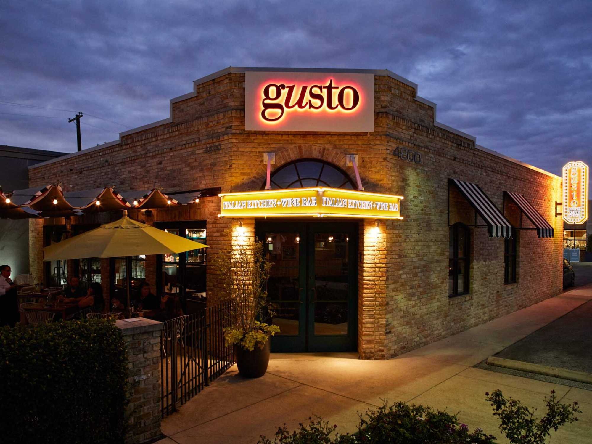 Gusto bar in Austin, United States