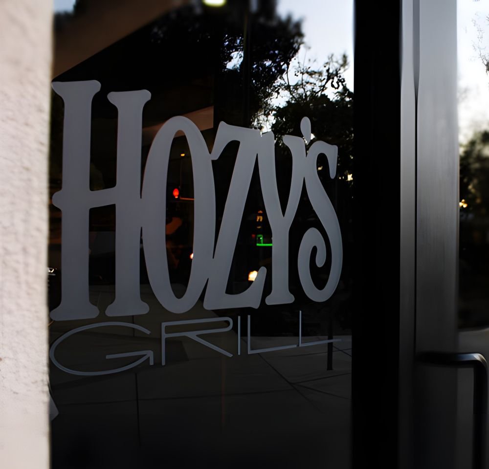 Hozy's Grill, Bar in Santa Paula