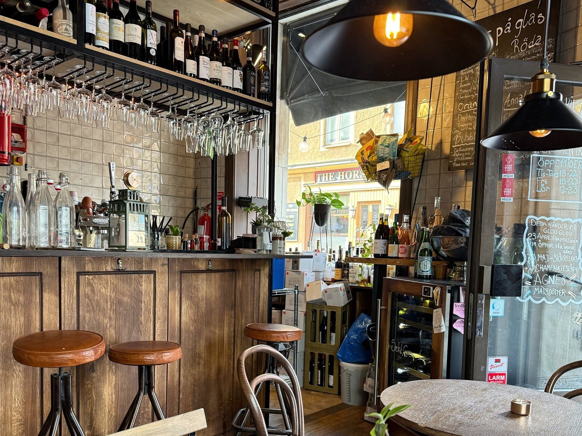 Glou Glou Vinbar