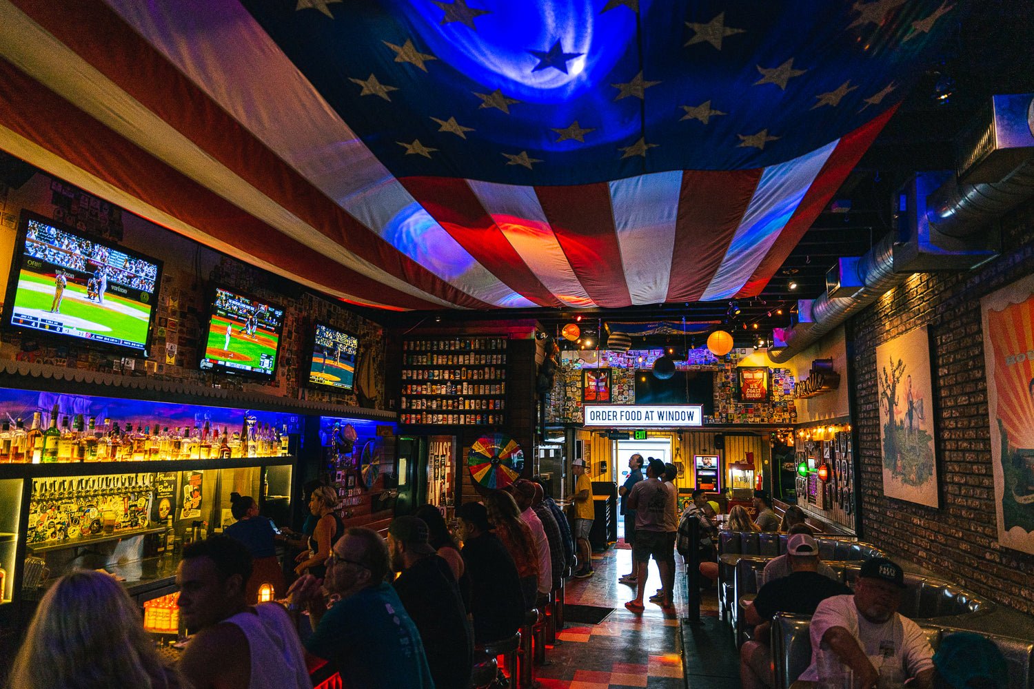 Harbor Town Pub bar in San Diego, United States