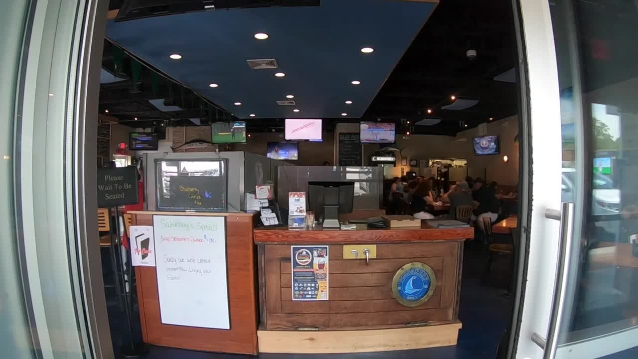 Schooners Grill Newport News bar in Newport News, United States