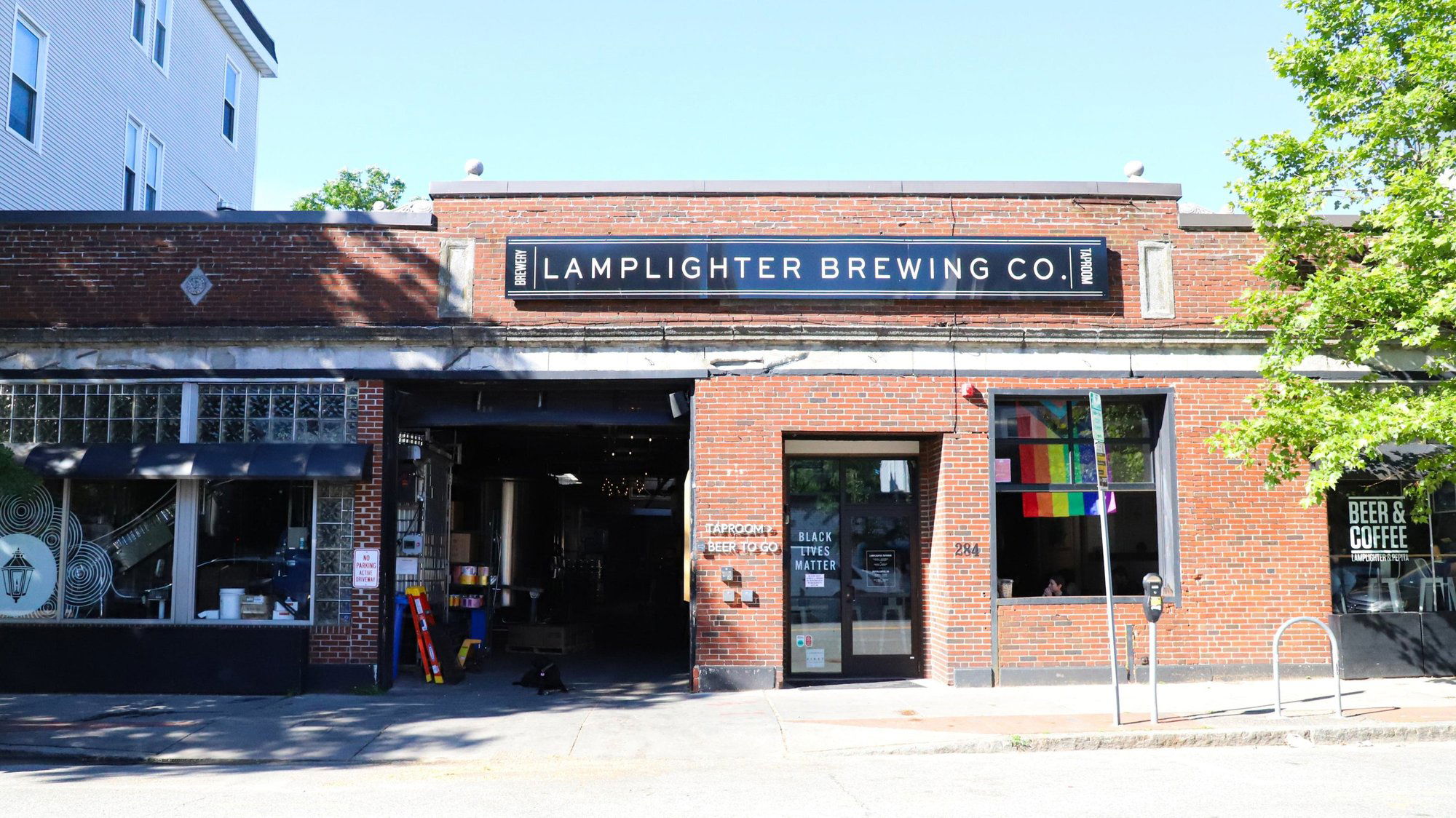 Lamplighter Brewing Co. - Broadway, Bar in Cambridge