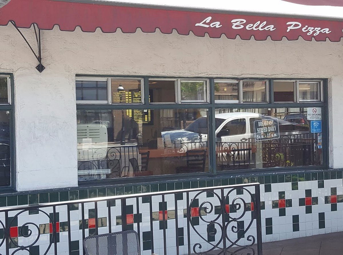 La Bella Pizza, Bar in Chula Vista
