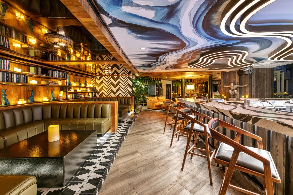 Cottontail Lounge, Bar in Scottsdale