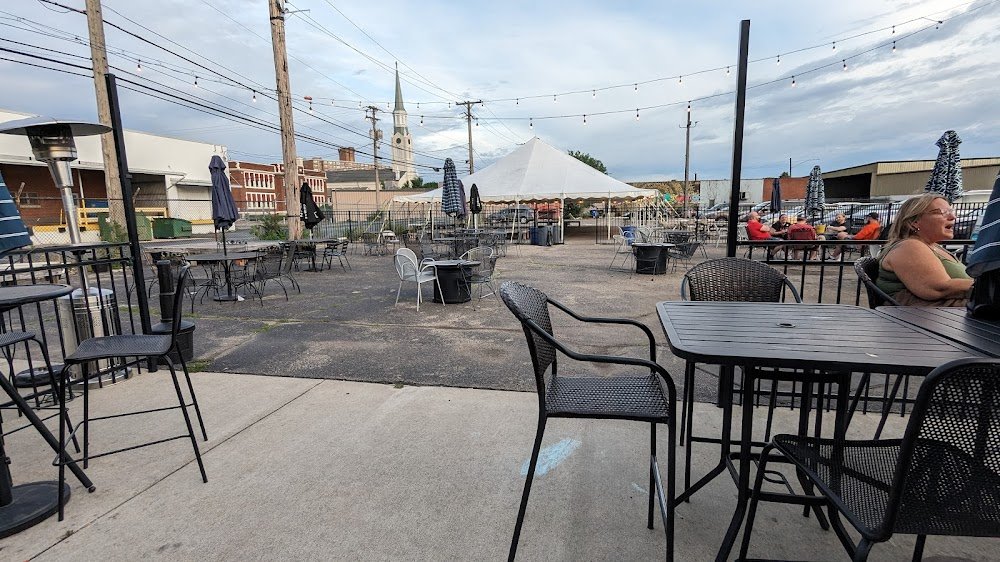 Yellow Cab Tavern, Dayton, United States