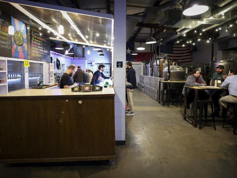 Division Brewing, Arlington, United States
