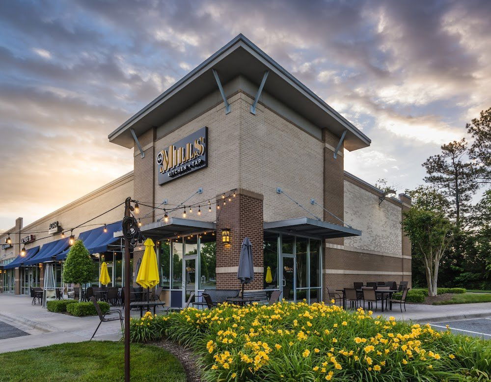 44 Mills Kitchen & Tap, Bar in Kannapolis