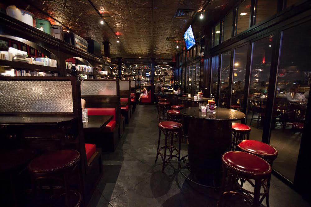 Hibernian Irish Pub & Restaurant bar in Raleigh, United States