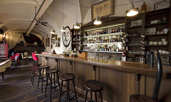AnonymouS Bar