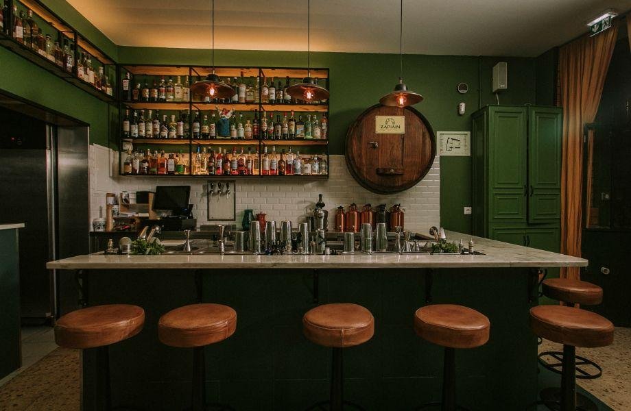 Quattro Teste bar in Lisbon, Portugal