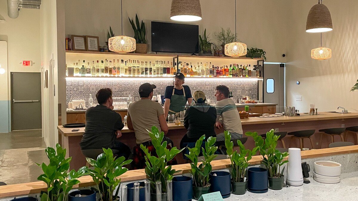 Pretty Decent bar in Louisville, United States