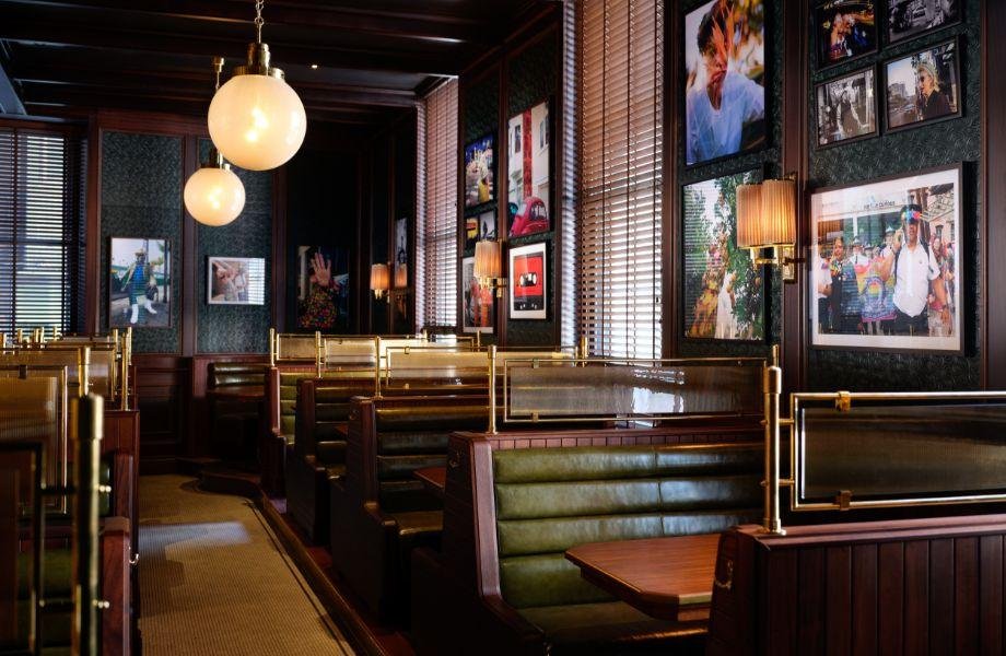 Side Hustle, Bar in London