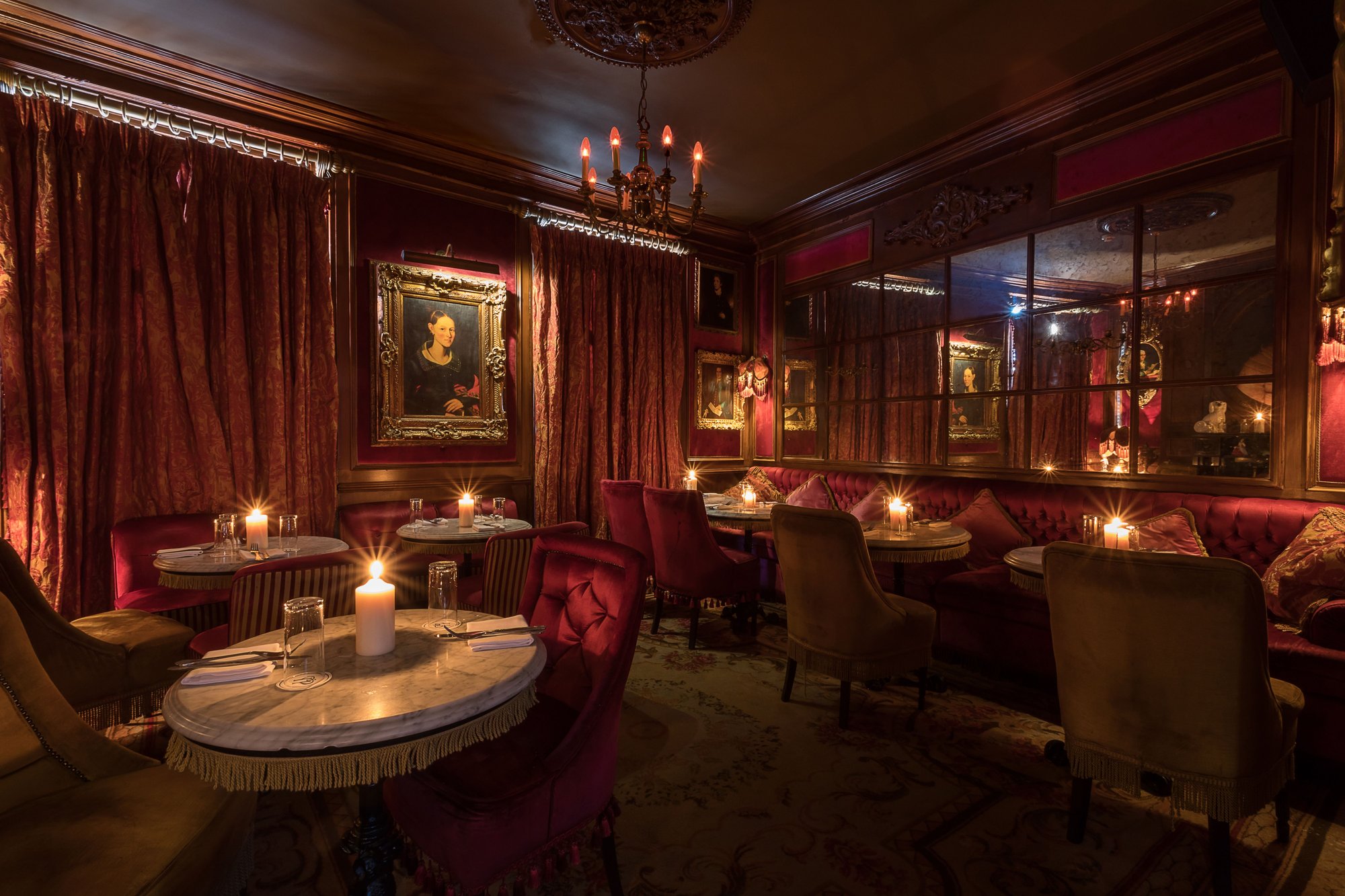 Peruke & Periwig bar in Dublin, Ireland