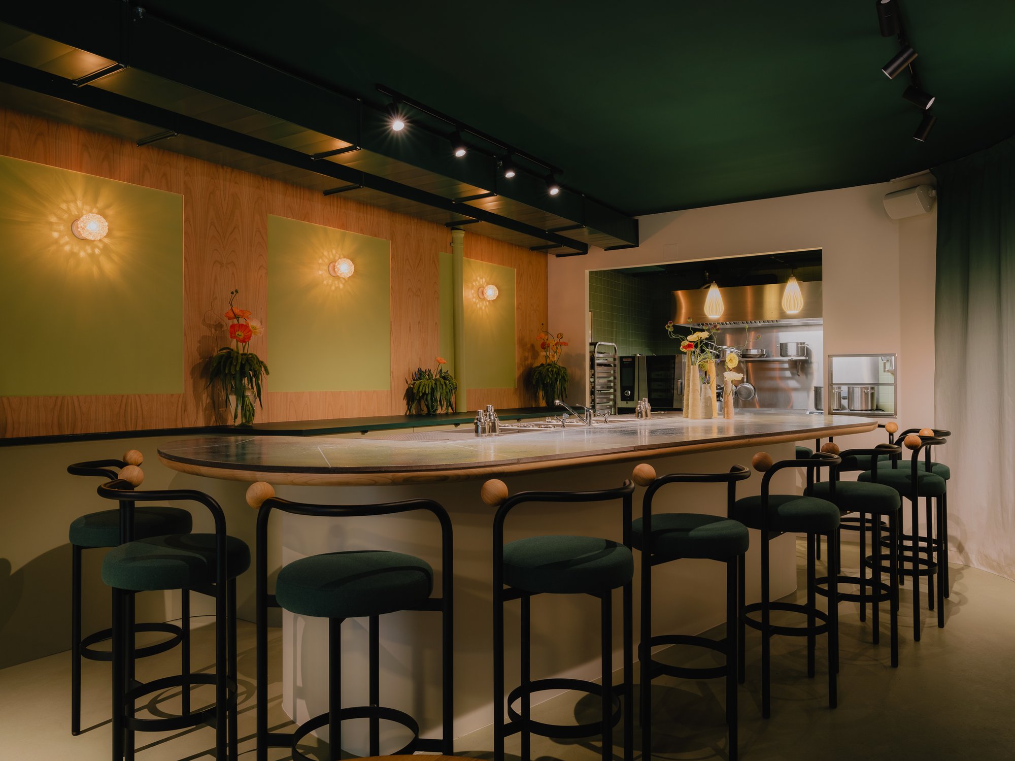 Bar De Vie bar in Paris, France