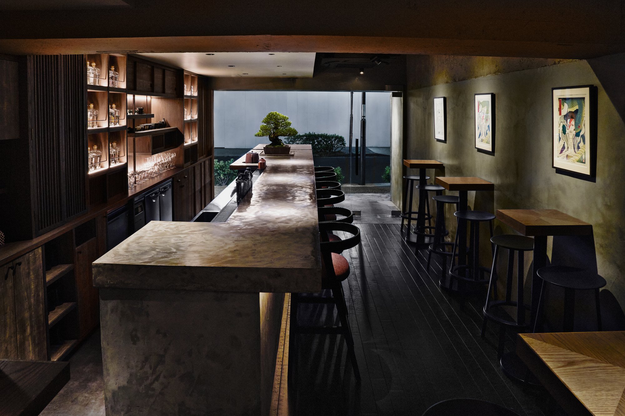 Unknown, Bar in Tokyo