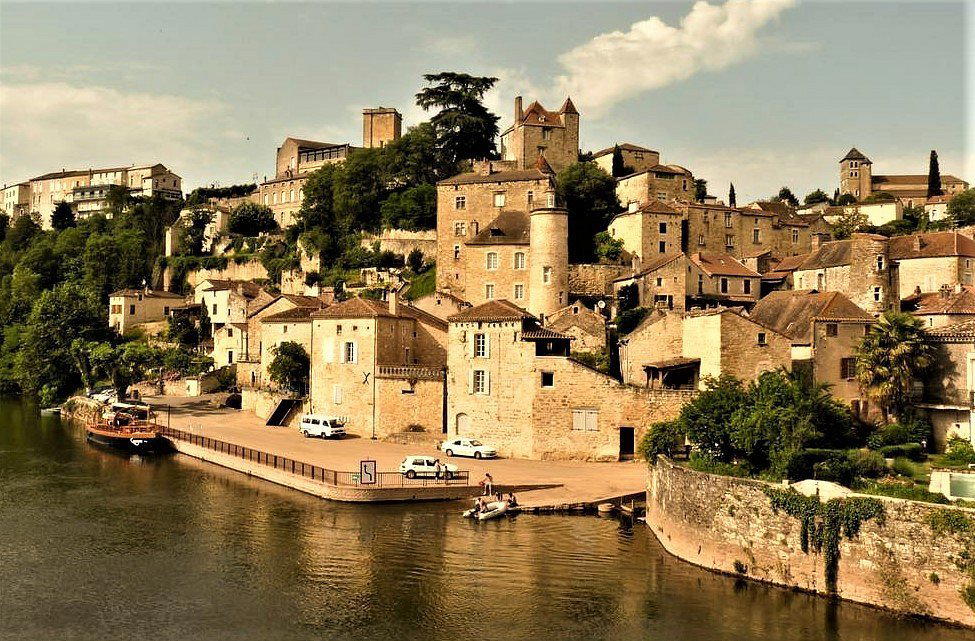 Puy-L’Évêque, France