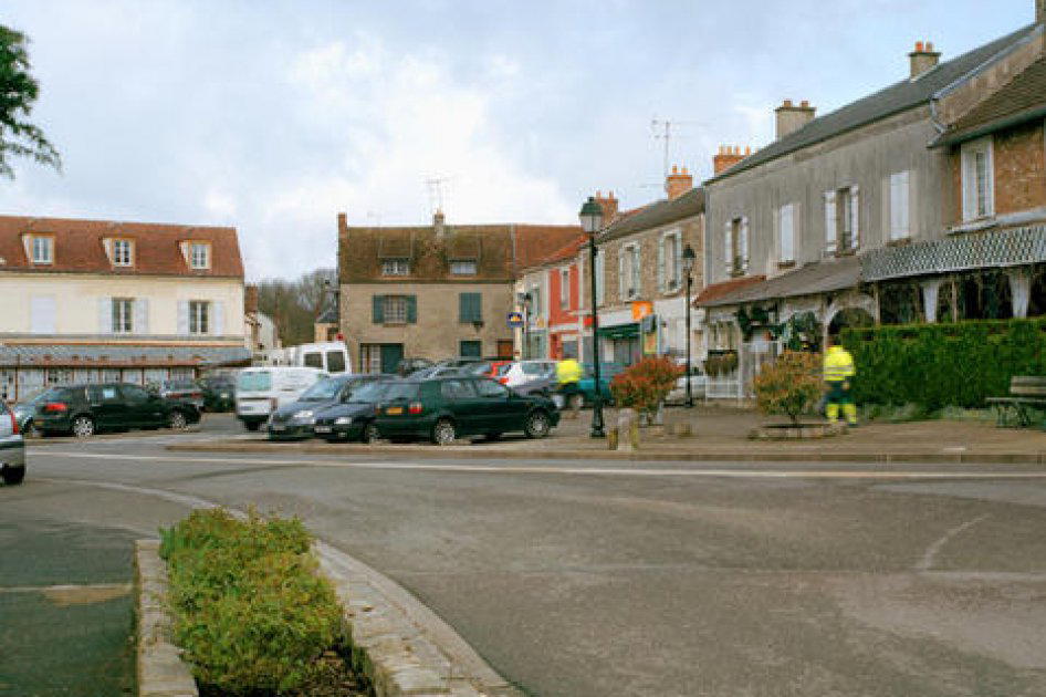 Cernay-la-ville, France