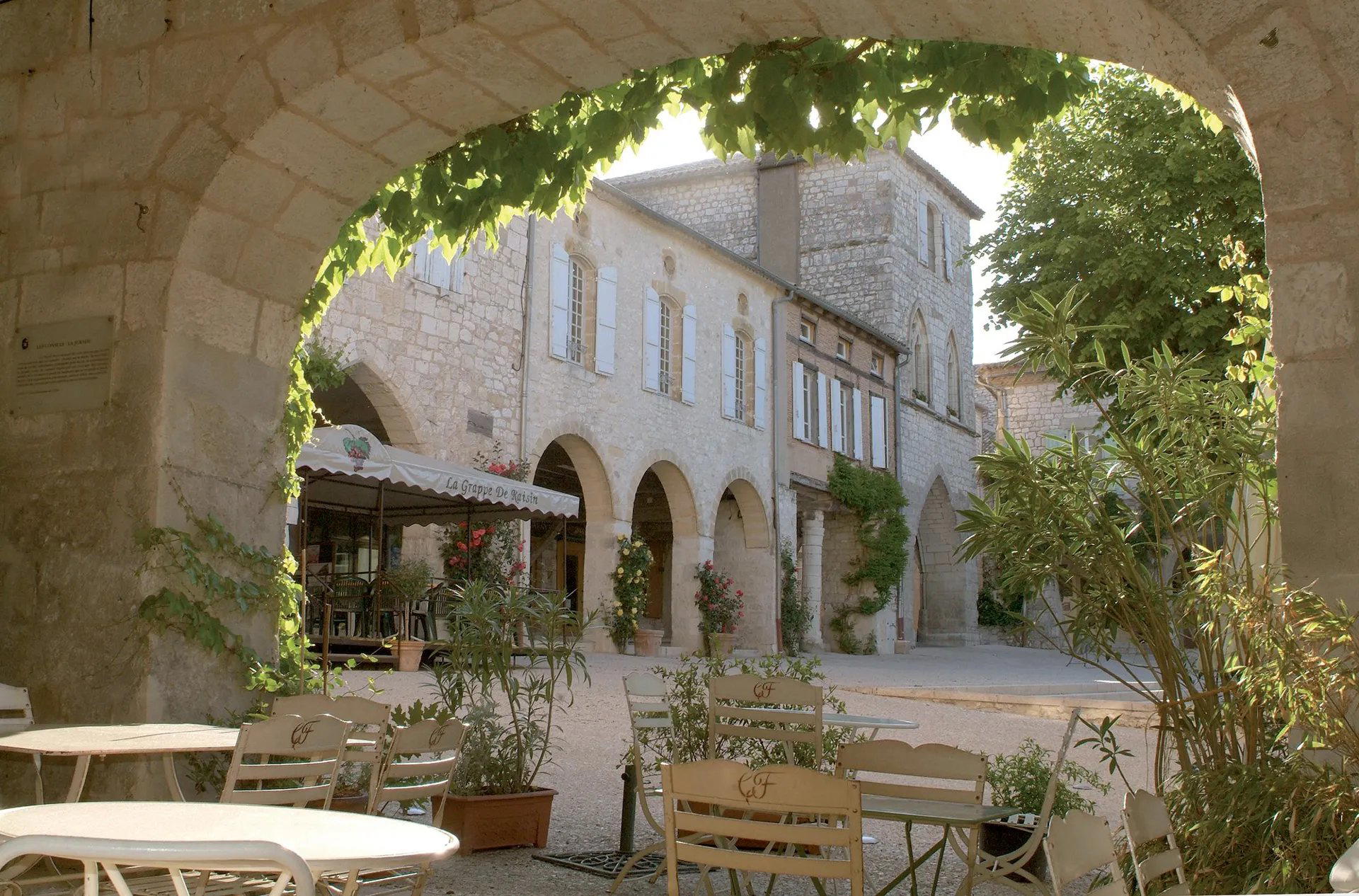 Monflanquin, France
