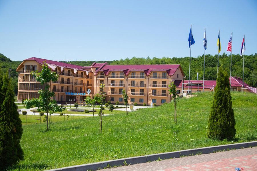 Nizhne Solotvino, Ukraine