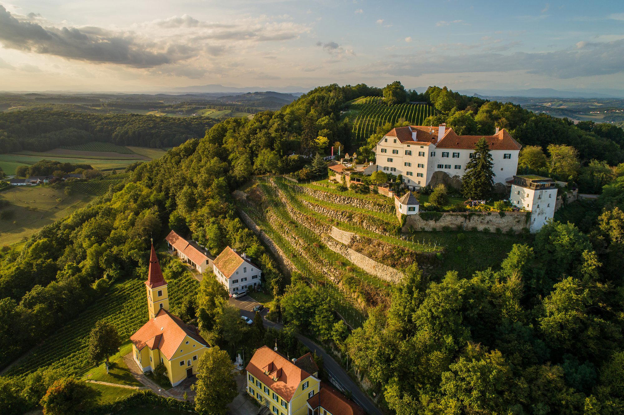 Kapfenstein, Austria