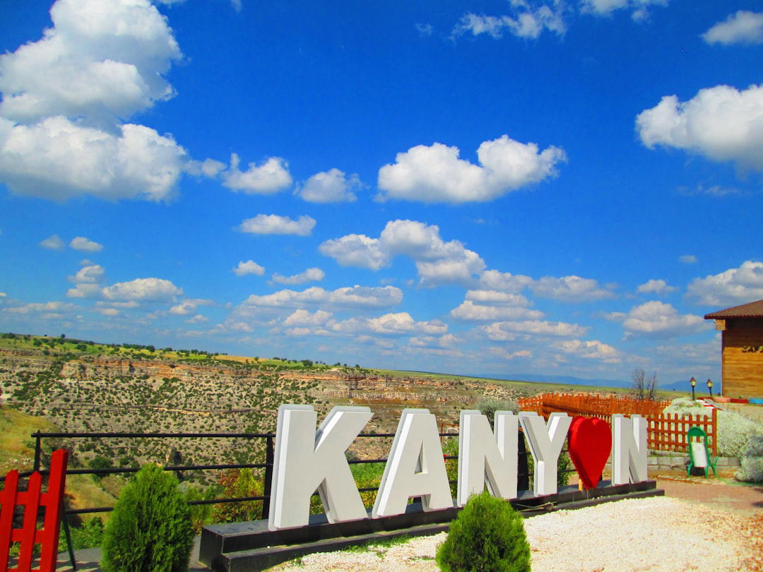 Kexaa, Spain